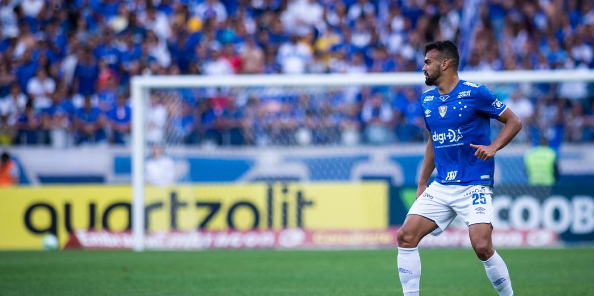 Formado na base celeste, o zagueiro, de 25 anos, disputou 34 jogos pelo time principal da Raposa (Bruno Haddad/Cruzeiro)