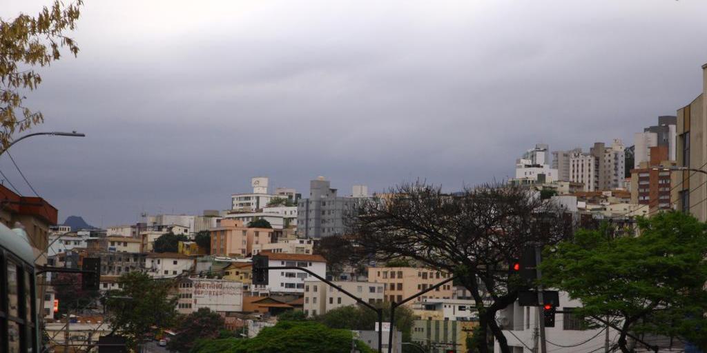 Previsão de chuva é válida até 8h de domingo (Maurício Vieira / Hoje em Dia)