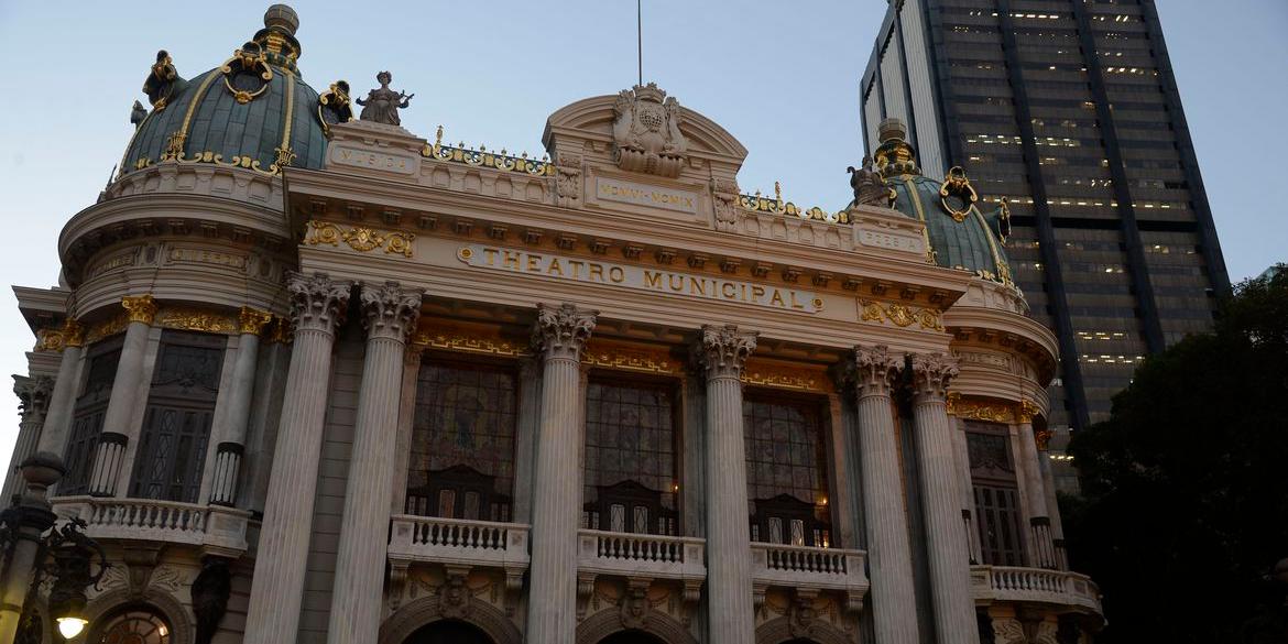 Theatro Municipal do Rio de Janeiro completou 115 anos de existência no mês passado (Fernando Frazão/Agência Brasil)