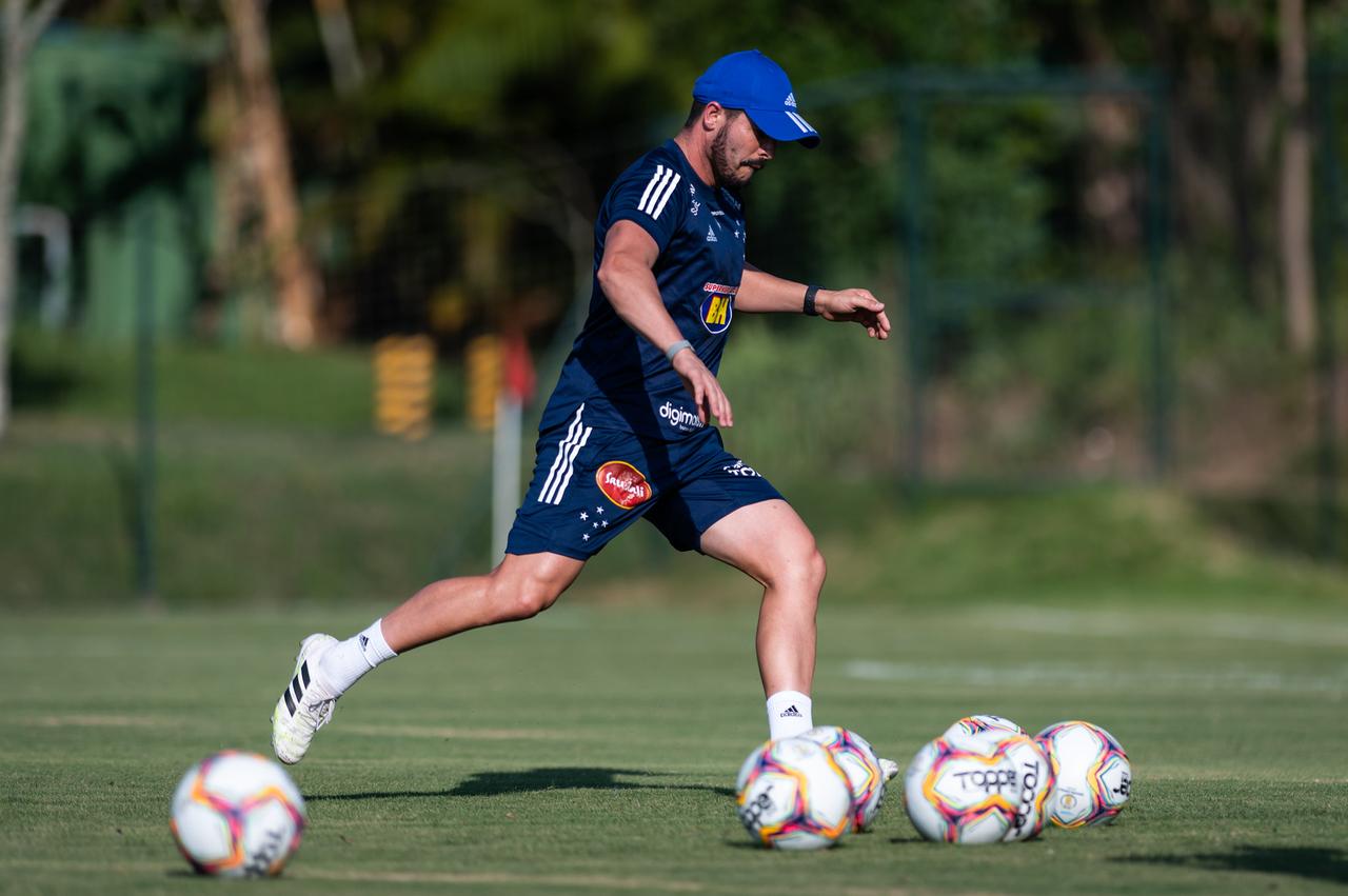 Lucas Corda Preparador de Goleiros