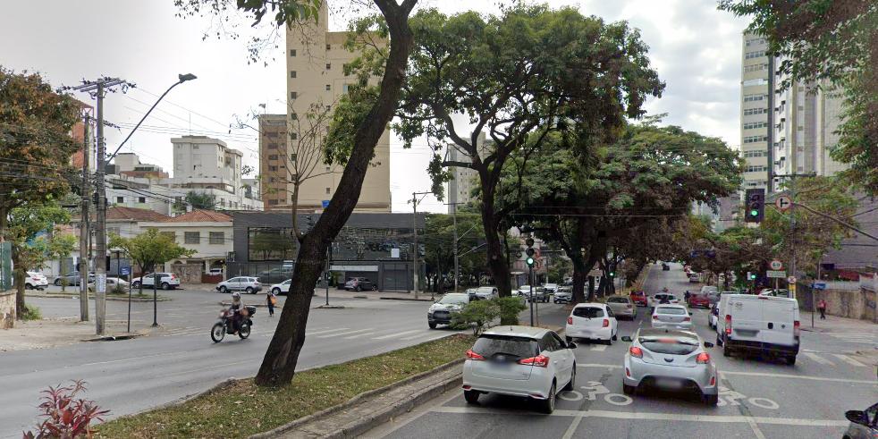 Bairro São Lucas é um dos que podem ficar sem água nesta quarta-feira (Google Street View/ Reprodução)