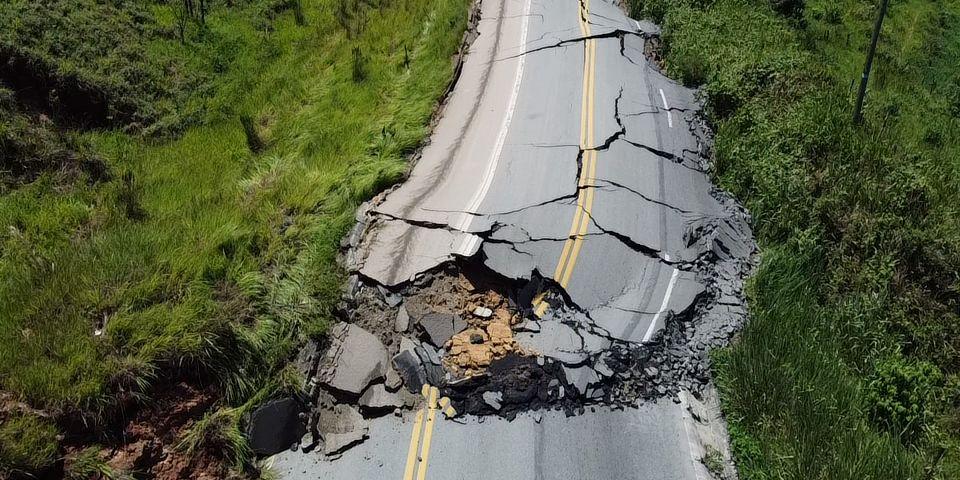 BR-277 é interditada por afundamento de pista em Morretes - AERP