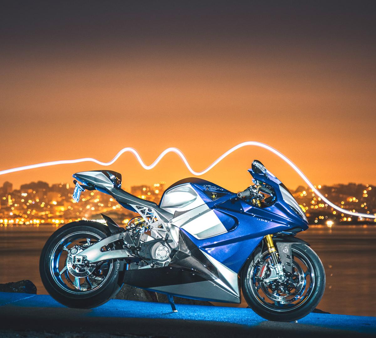 FOGUETE – O protótipo da Lightining Motorcycles terá vários componentes feitos com ligas de nióbio, da CBMM, para garantir baixo peso e permitir que ela supere a marca dos 400 km/h 