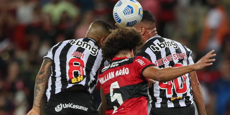 Últimos campeões do Brasileirão, Atlético e Flamengo disputam mais um título nacional neste domingo (Pedro Souza / Atlético)