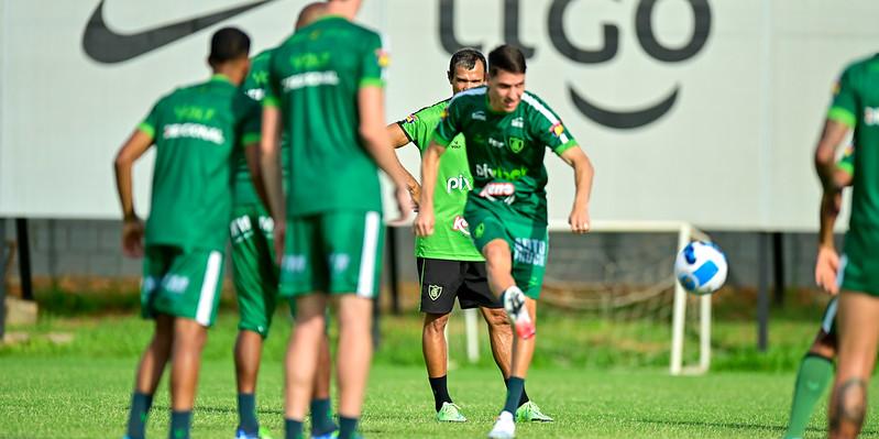 Recuperado de Covid-19, Alê é dúvida na escalação do América para o jogo decisivo contra o Guaraní, em Assunção (Mourão Panda / América)