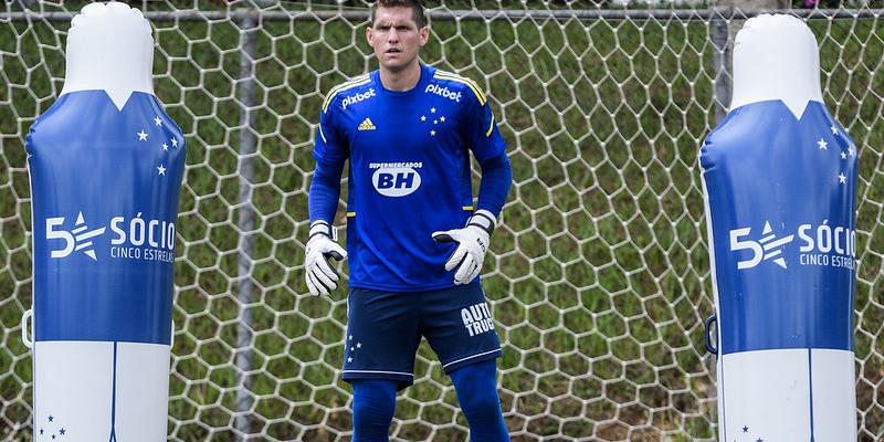 Rafael Cabral é o titular da meta do Cruzeiro na temporada de 2022 (Foto: Gustavo Aleixo/Cruzeiro)