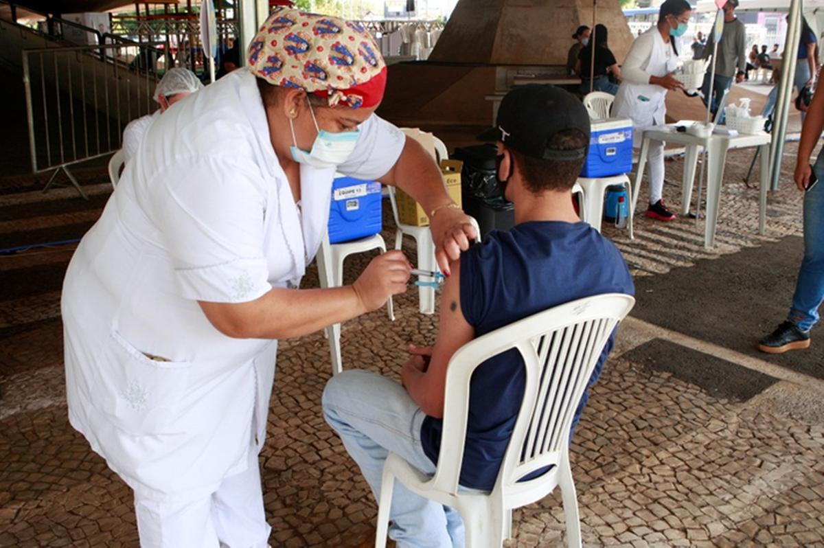 1.589.499 doses da vacina contra a Covid-19 já foram aplicadas em Uberlândia, no Triângulo (Araípedes Luz/ Secretaria de Governo e Comunicação da Prefeitura de Uberlândia)