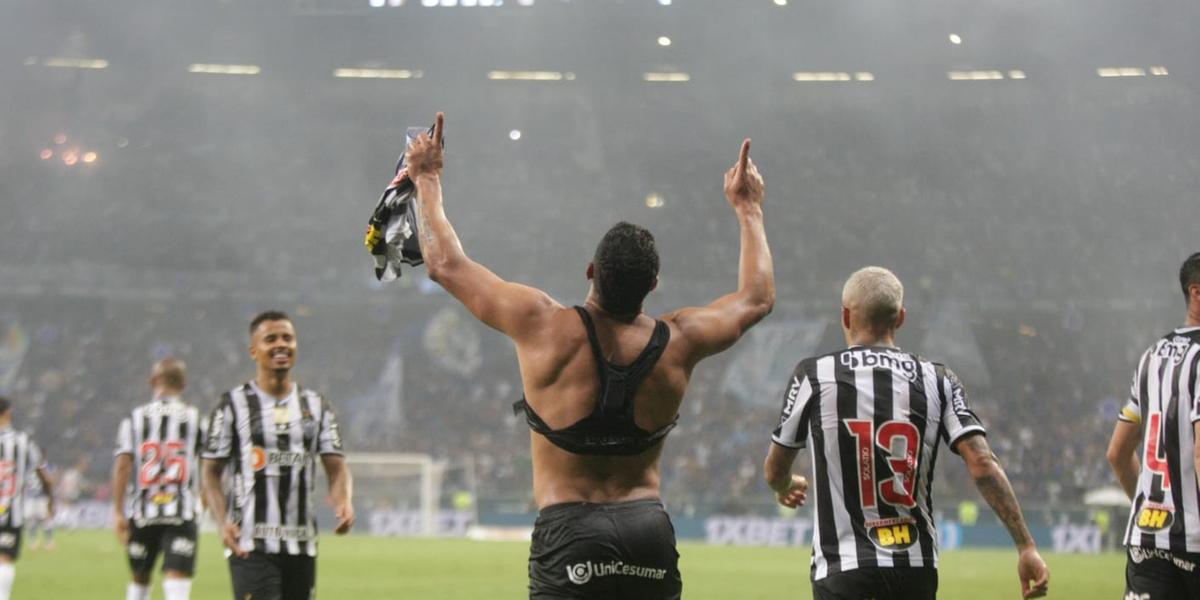 Pelo Galo, Hulk é bicampeão mineiro, campeão brasileiro, da Copa do Brasil e da Supercopa (Fernando Michel)