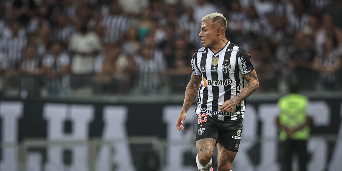 O atacante chileno foi acionado no segundo tempo do triunfo do Galo sobre o Internacional, no Mineirão (Pedro Souza / Atlético)