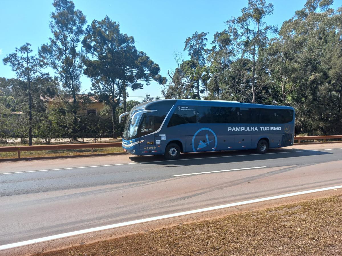 Viagens de ônibus por fretamento duplicaram neste feriado prolongado a Semana Santa (Pampulha Turismo / Divulgação)