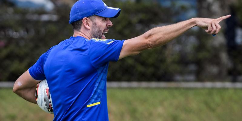 Pezzolano precisará lidar com alguns desfalques contra o Remo, mas poderá contar com novos jogadores. (Foto: Gustavo Aleixo/Cruzeiro)