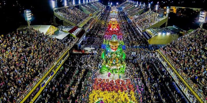 Carnaval carioca deve reunir 8 milhões de pessoas em blocos de rua, bailes carnavalescos e desfiles de escolas de samba (Instagram/Reprodução)