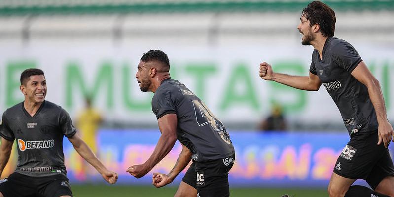 Jogo em 2021, na 15ª rodada, fez Galo assumir a liderança para não sair mais até o fim do Brasileirão (Pedro Souza / Atlético)