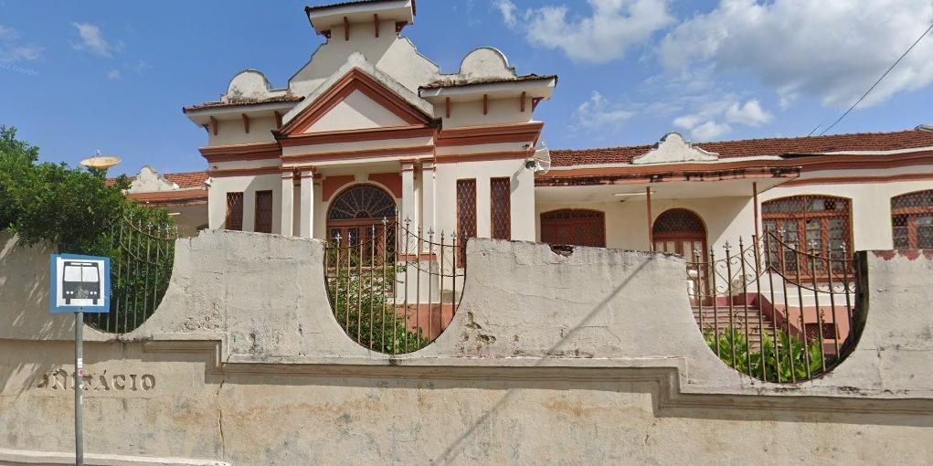 Escola Estadual José Bonifácio, em BH (Reprodução Google Street View)