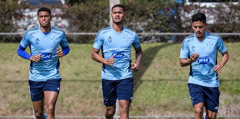 Jogadores realizaram atividades nesta terça (19) na Toca da Raposa II (Gustavo Aleixo/Cruzeiro)