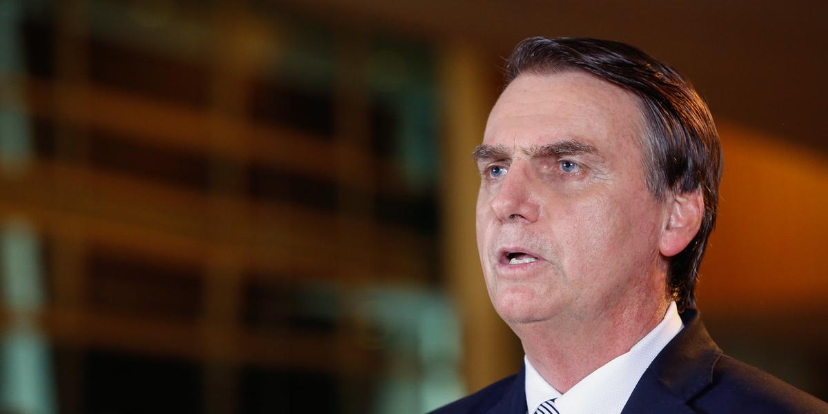 Ambos são aliados do ex-presidente Jair Bolsonaro e investigados por disseminação de desinformação e notícias falsas (Isac Nóbrega/PR)