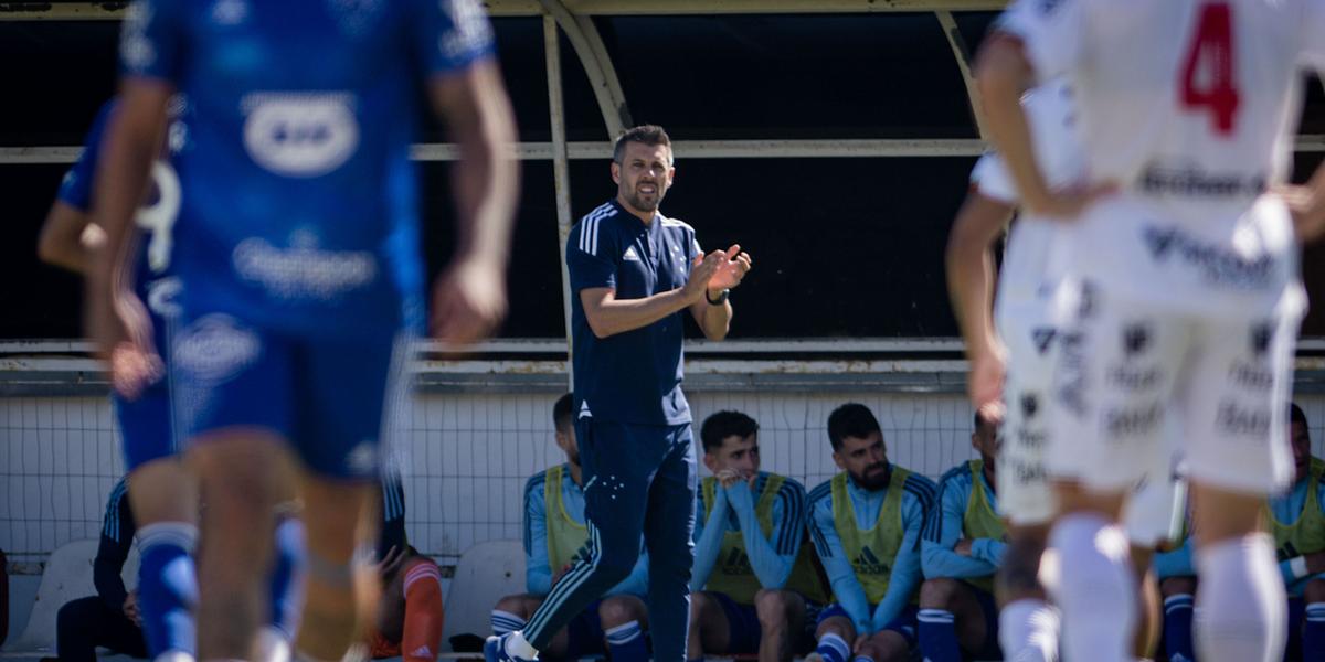 Técnico Paulo Pezzolano destacou que o segundo turno da Série B será mais difícil para o Cruzeiro, que se tornou o time a ser batido (Roberto Zacarias / Staff Images / Cruzeiro)