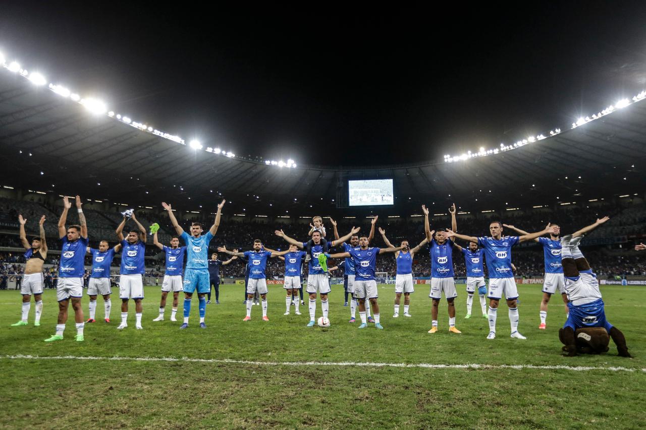 Jogo contra Londrina vale 'pontos em dobro' para Paulo Pezzolano