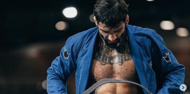 Leandro Lo, campeão mundial de jiu-jítsu, morre após ser baleado durante  show