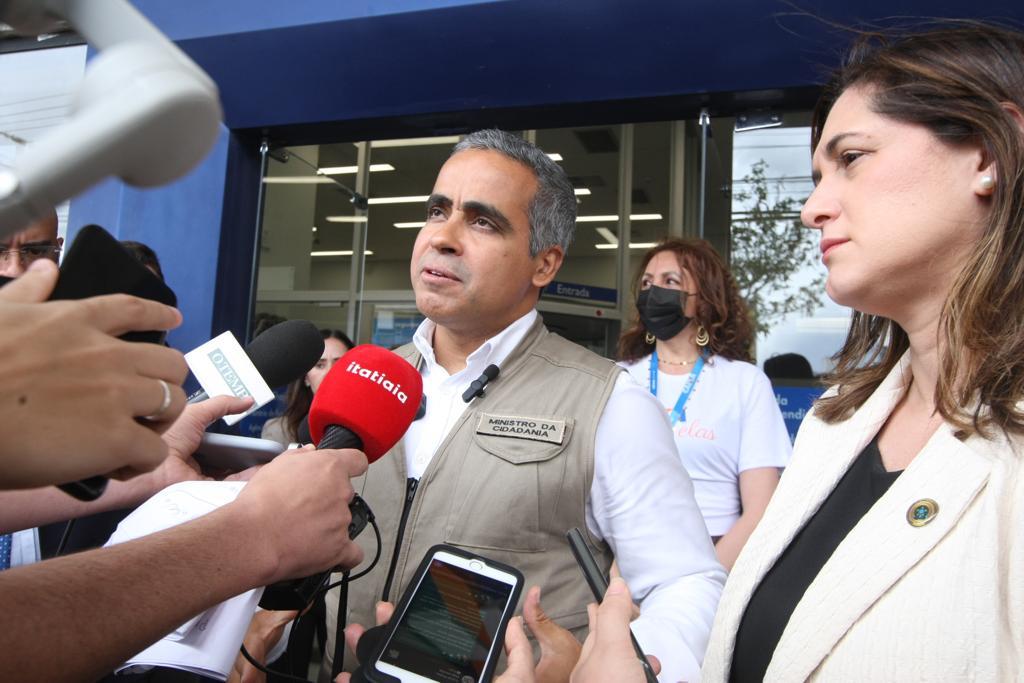 Ministra da Mulher, da Família e dos Direitos Humanos, Cristiane Britto e o ministro da Cidadania, Ronaldo Bento (Valéria Marques / Hoje em Dia)