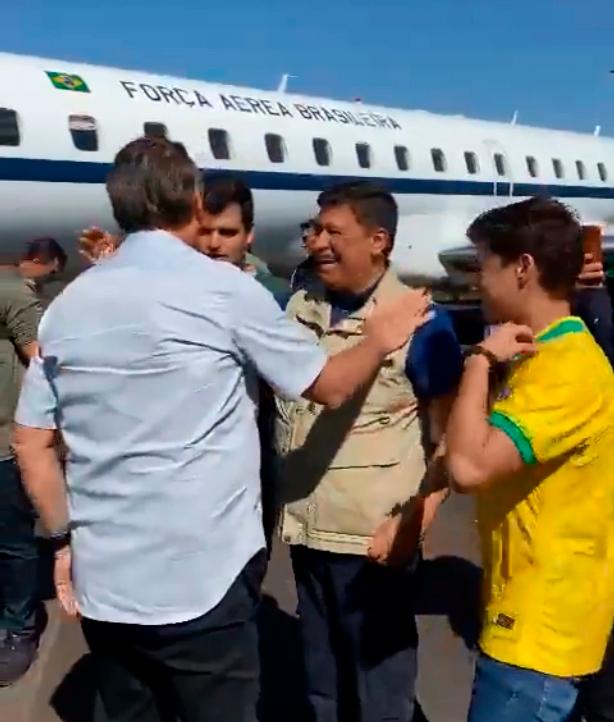 Carlos Viana (PL) participou de comício do presidente Jair Bolsonaro, do mesmo partido, em Juiz de Fora (Reprodução Redes Sociais)