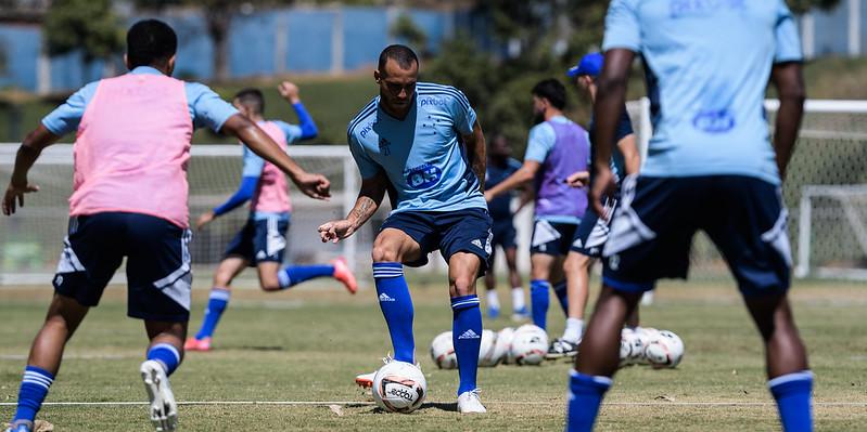 Cruzeiro encerrou seus treinos em Belo Horizonte e já embarcou para São Luís, onde enfrentará o Sampaio Corrêa. (Gustavo Aleixo/Cruzeiro)