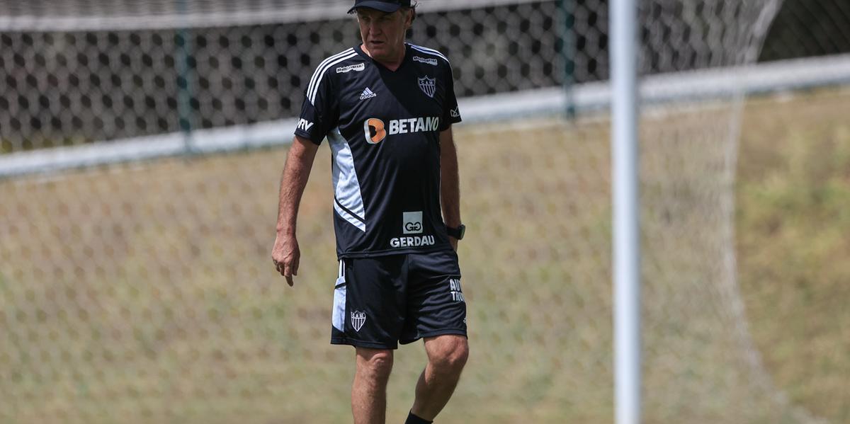 Cuca amargou seis derrotas seguidas quando chegou ao Galo pela primeira vez, em 2011 (Pedro Souza / Atlético)