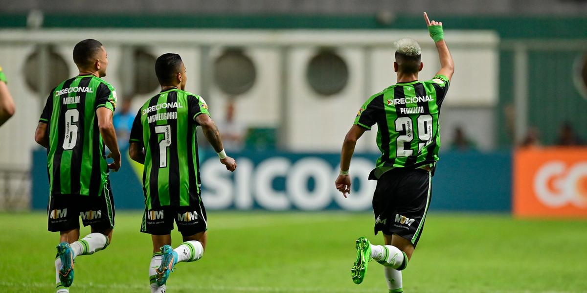 Pedrinho foi um dos destaques da partida, marcando o primeiro gol do América (Mourão Panda/América/Divulgação)