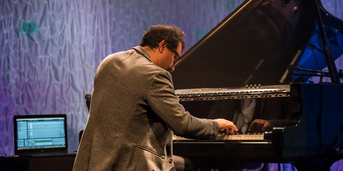 Pianista Rafael Martini mostra o seu repertório em apresentação nesta quinta (Divulgação)