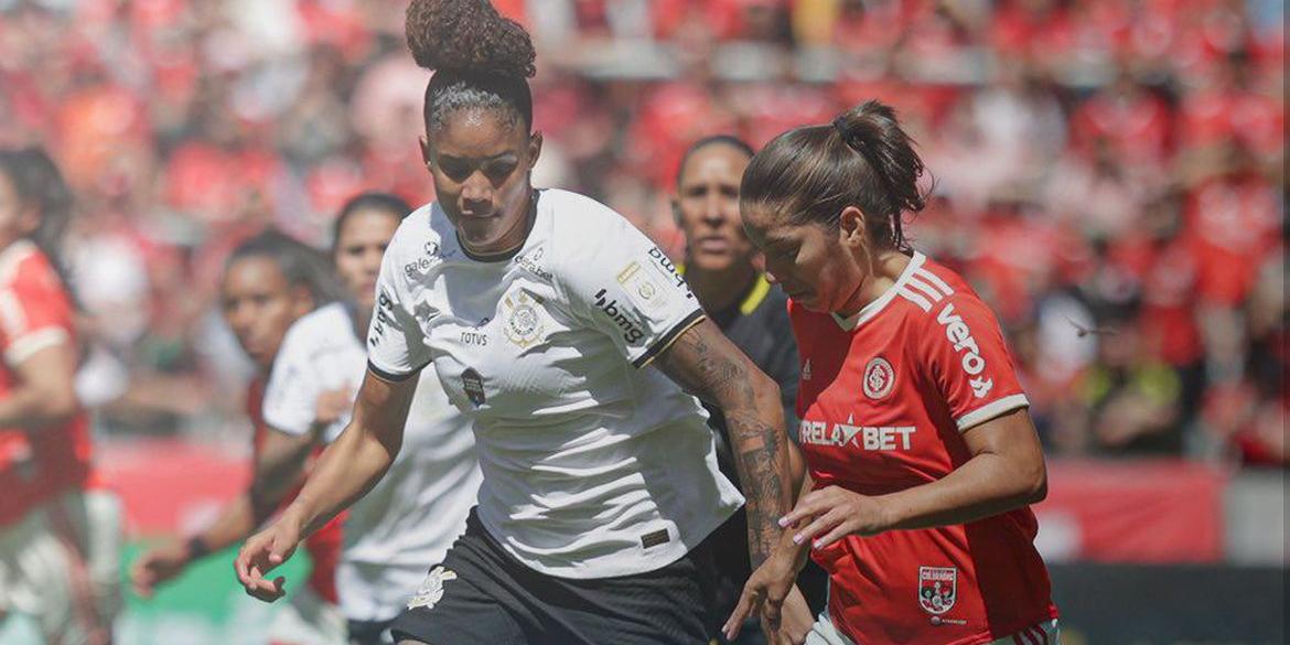 Internacional e Corinthians empataram por 1 a 1, levando ao Beira-Rio o maior público de uma partida de futebol feminino que já se teve registro no país (Reprodução Twitter/Brasileirão Feminino Neoenergia)