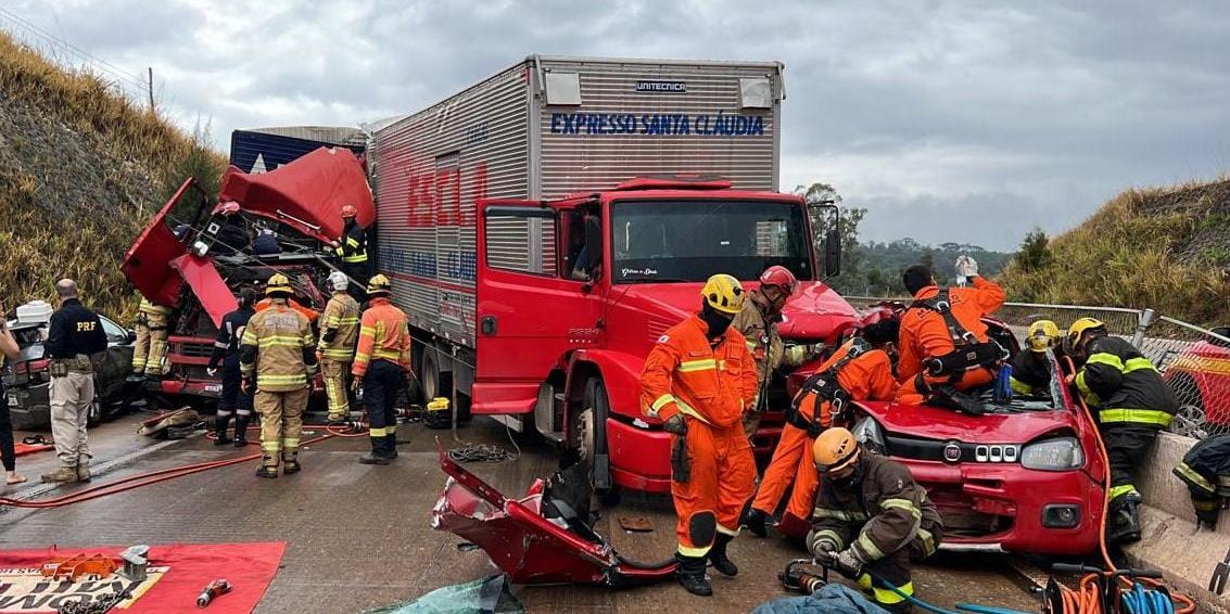  (Divulgação/ Bombeiros)