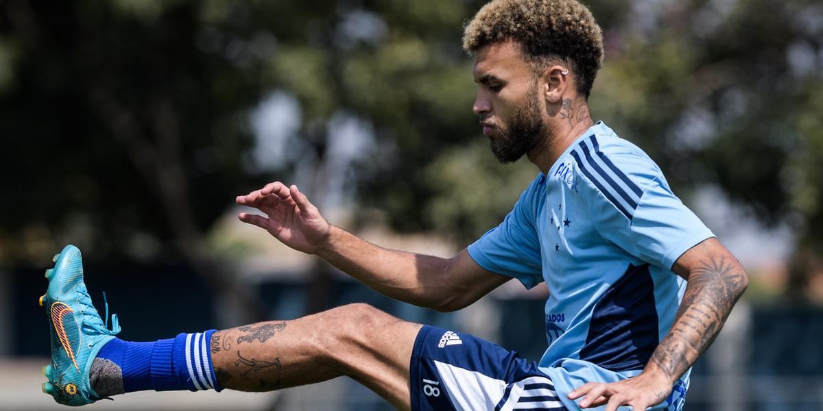 Jajá ficou fora dos relacionados por ter se atrasado para um treino (Gustavo Aleixo/Cruzeiro)