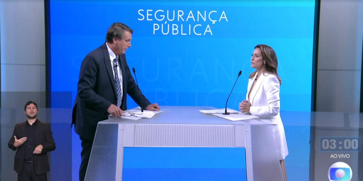 Sobre o tema segurança, a candidata Soraia Thronicke (União) quis saber se  Jair Bolsonaro (PL) pretende dar um golpe de Estado (TV Globo / Reprodução)