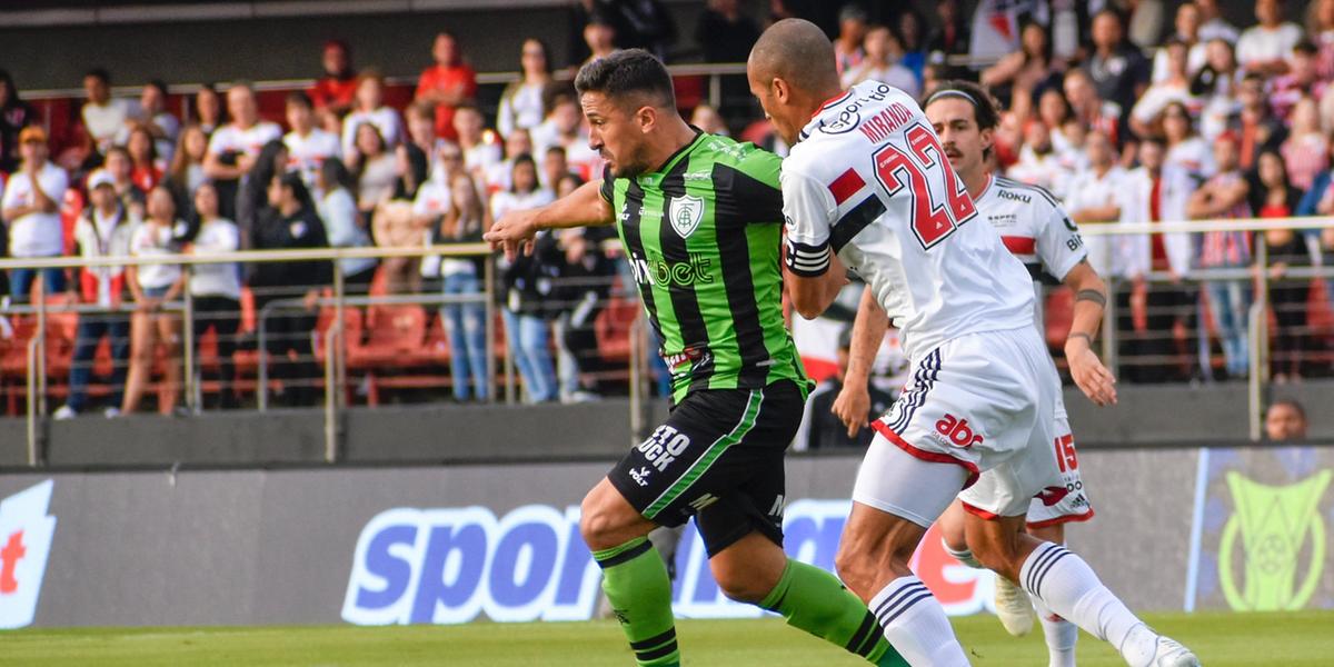 No primeiro turno, Aloisio participou do jogo no Morumbi, quando o São Paulo venceu por 1 x 0 (Estevão Germano/América)