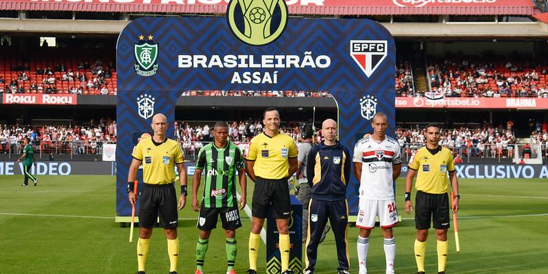 A última vez que o América superou o São Paulo foi em dezembro do ano passado. (Foto: Estevão Germano / América)