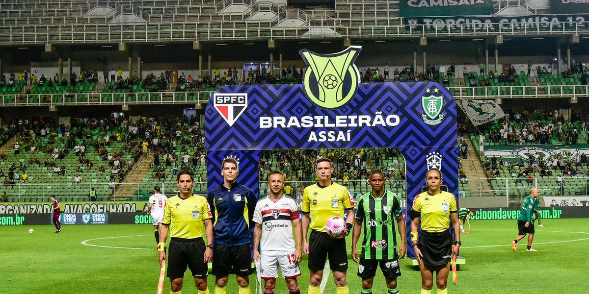 Juninho diz que o time vai tentar se reabilitar contra o Fluminense, no Maracanã (Mourão Panda/América)