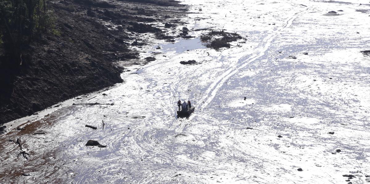 Geógrafa retorna dos Estados Unidos para sua terra natal, quando o rio Doce foi contaminado pelo rompimento da barragem do Fundão, em Mariana (PANDORA/DIVULGAÇÃO)