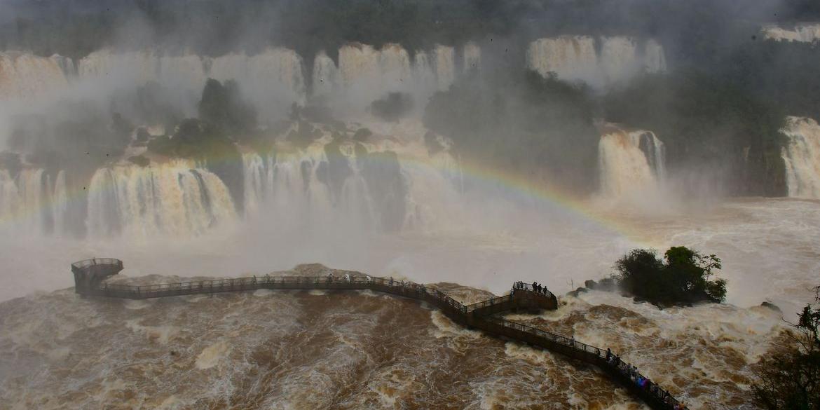  (Edi Emerson / Parque Nacional do Iguaçu)