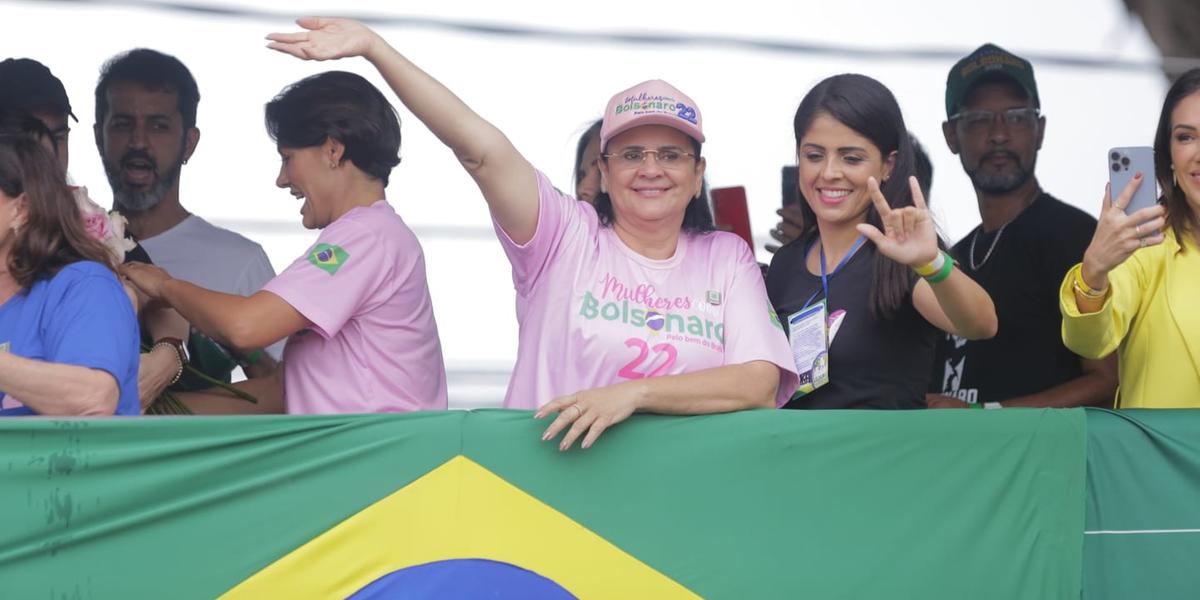 Damares participa de evento de campanha na manhã deste sábado, em BH (Fernando Michel)