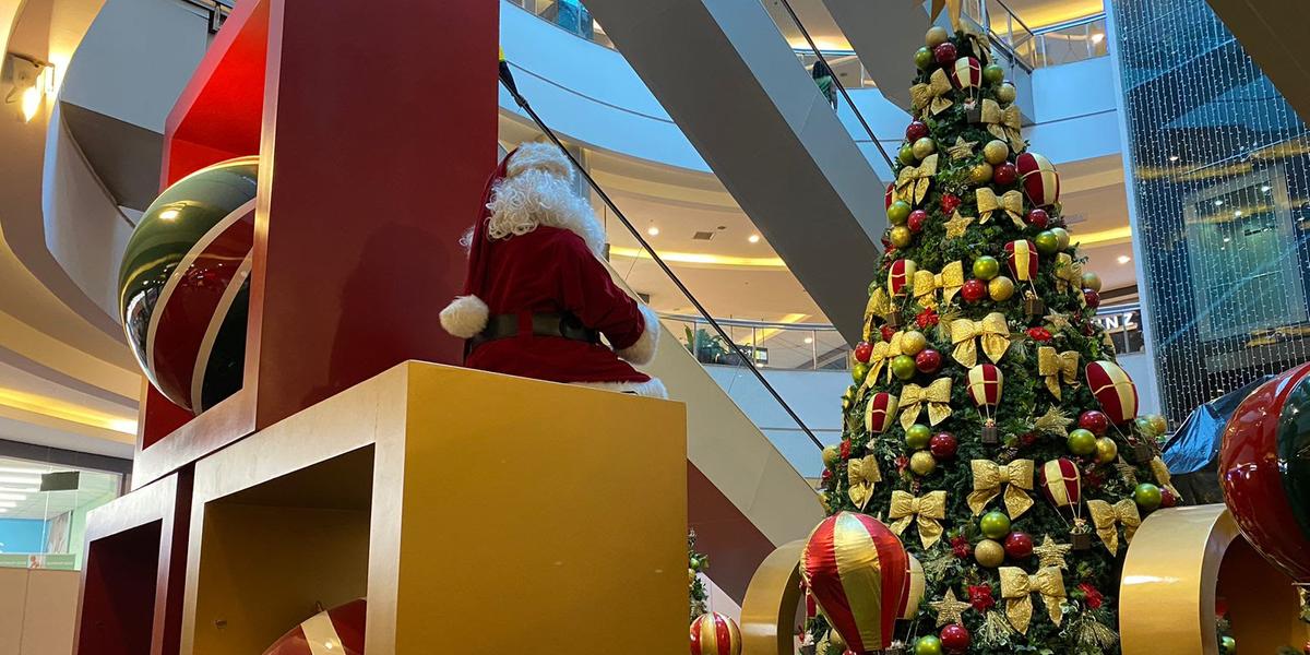 Papai Noel chega a BH neste sábado - lojistas apostam na antecipação do clima do Natal para tentar estimular as vendas do fim de ano (Shopping Estação BH / Divulgação)