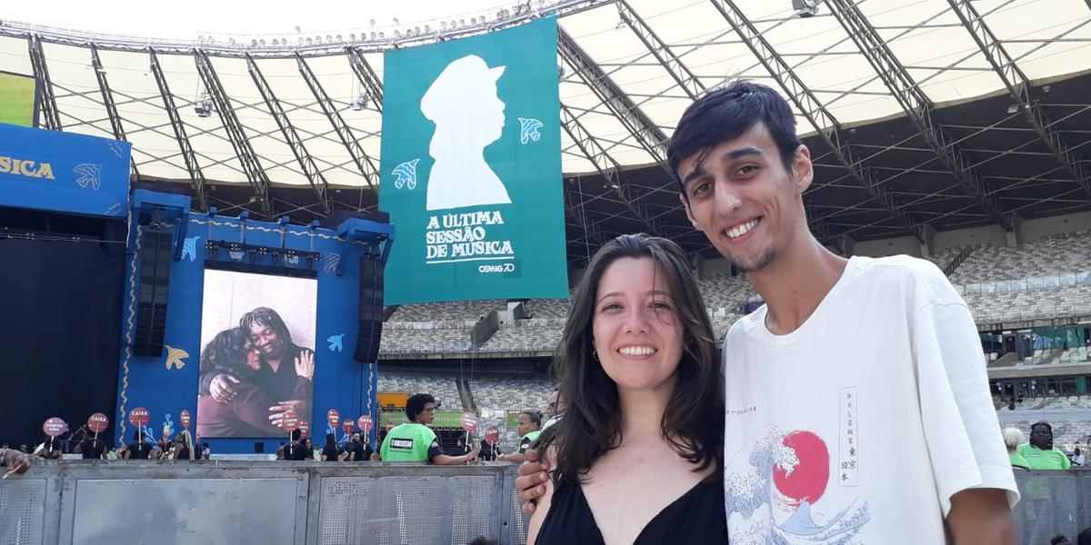 Ludmilla Lino e João Paulo Silva vieram de Pouso Alegre para acompanhar a despedida de Milton Nascimento (Maurício Vieira / Hoje em Dia)