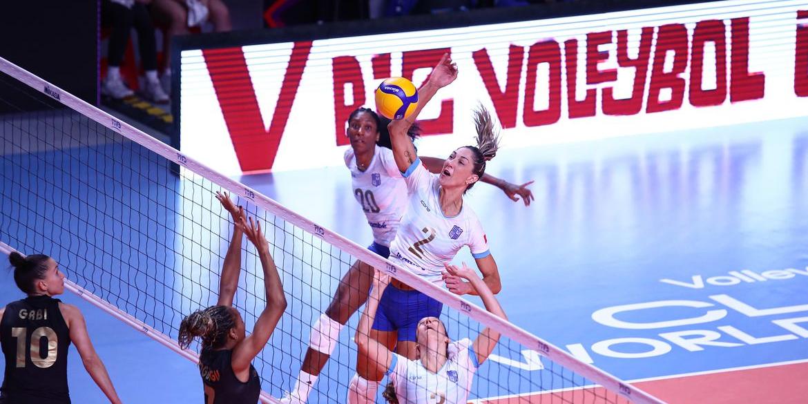 Brasil estreia às 10h30 contra o anfitrião Eczacibasi, da Turquia (Divulgação - FIVB- Direitos reservados)