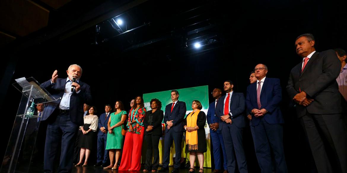 Novos ministros foram anunciados pelo presidente eleito nesta quinta-feira (22), totalizando 21 nomes definidos: outros 16 ainda devem ser apresentados (Marcelo Camargo/Agência Brasil)