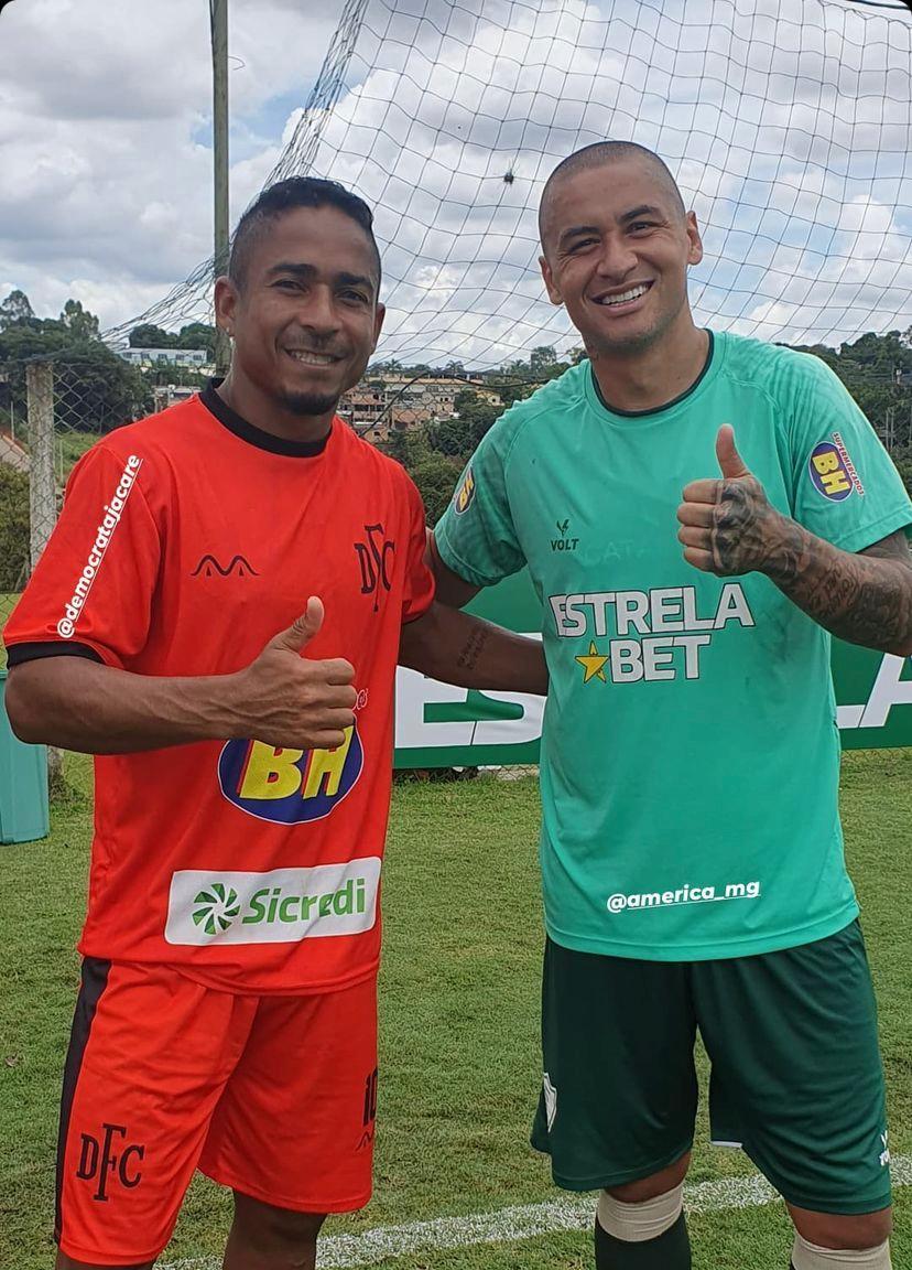 Jorge Henrique e Wellington Paulista foram companheiros de Botafogo em 2008 (Divulgação/Instagram)