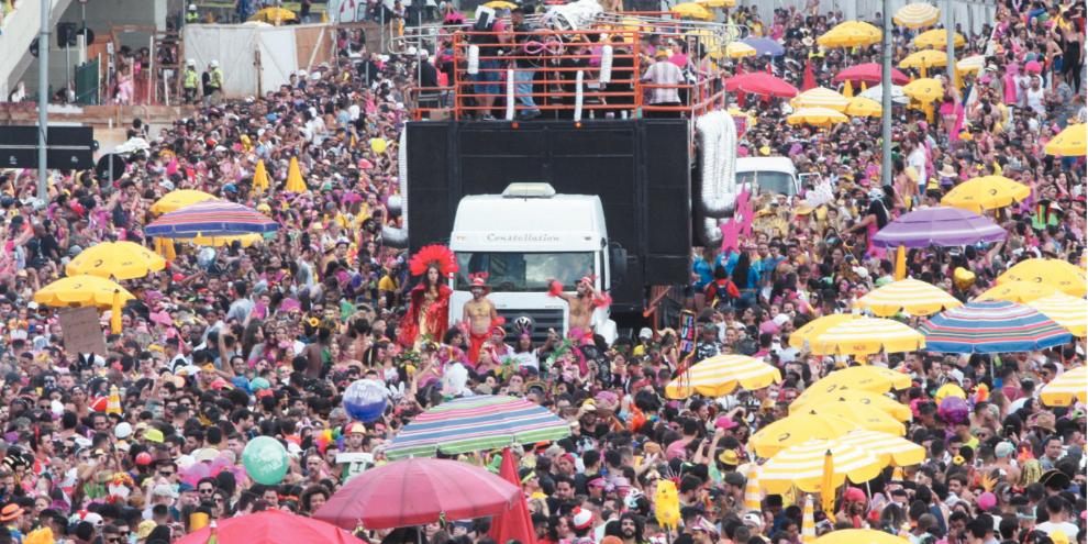 Carnaval de BH: 'Xeque Mate' atinge auge e vende 300 mil litros - Economia  - Estado de Minas