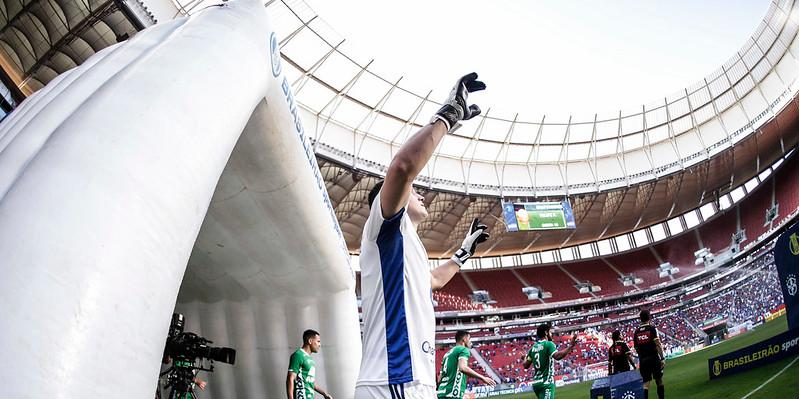 No ano passado, contra a Chapecoense, o Cruzeiro também jogou no estádio Mané Garrincha, em Brasília (Divulgação-Cruzeiro)