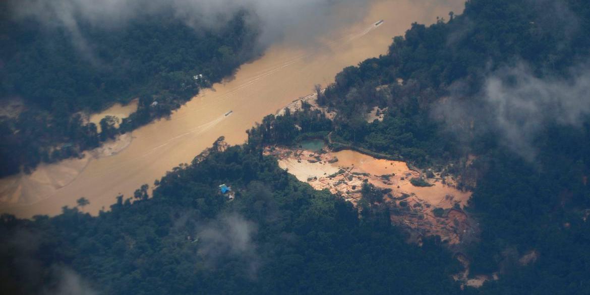 Objetivo é facilitar saída de invasores de Terra Indígena (Fernando Frazão - Agência Brasil)