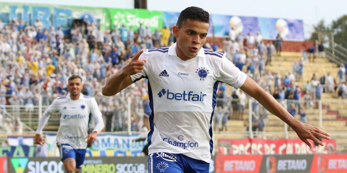 Camisa 9 participou dos dois gols da Raposa na vitória contra a Veterana (Staff Images/Cruzeiro)