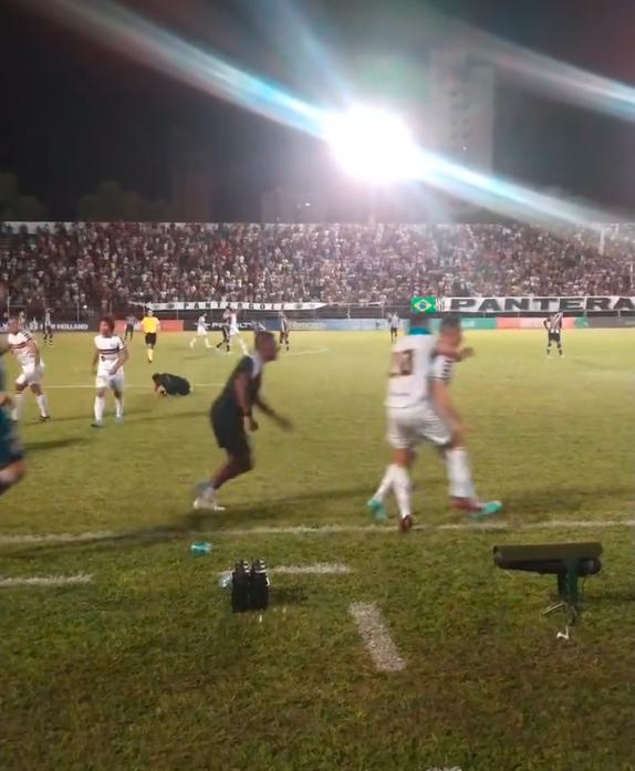 Democrata GV sofre gol aos 50 minutos do segundo tempo e