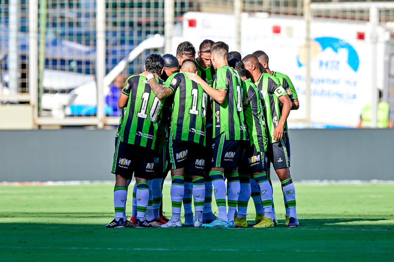 Cruzeiro vence Tombense e continua líder do Campeonato Mineiro